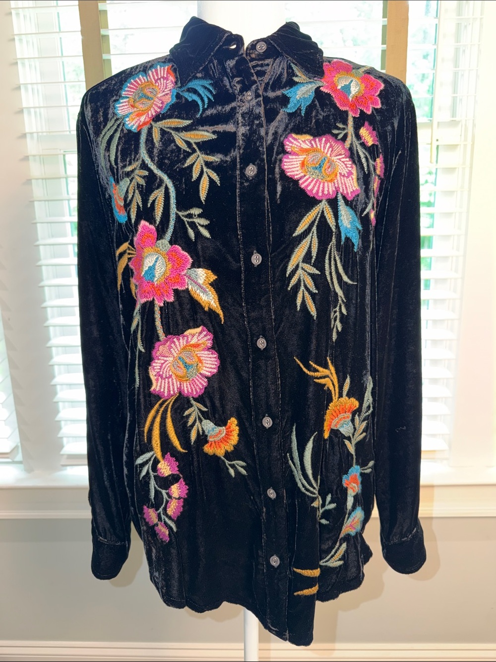 Johnny Was Black Velvet Button-Down Shirt with Pink Floral Embroidery. XS